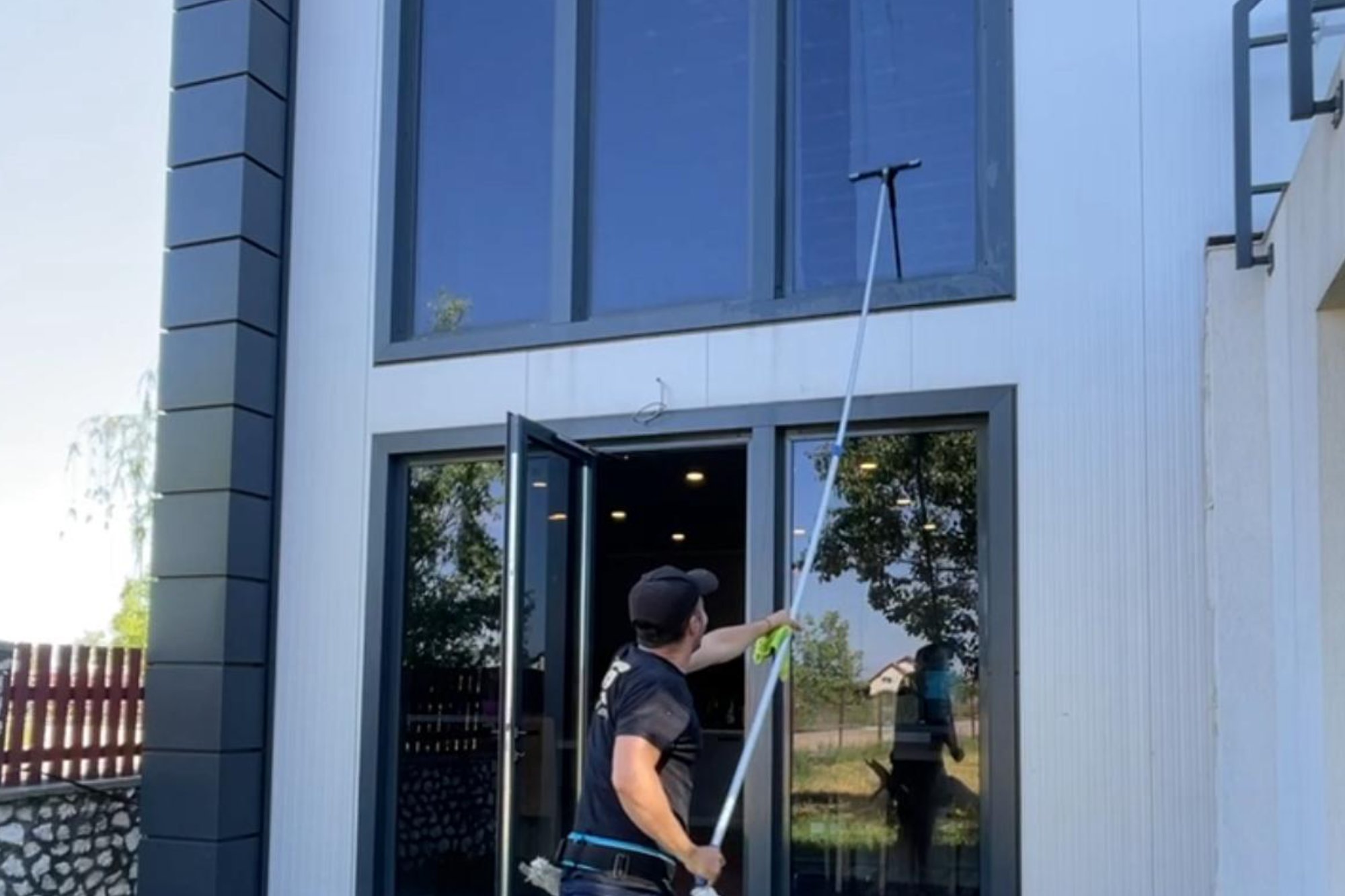 Servicii Curatenie Birouri - Spatiu Impecabil