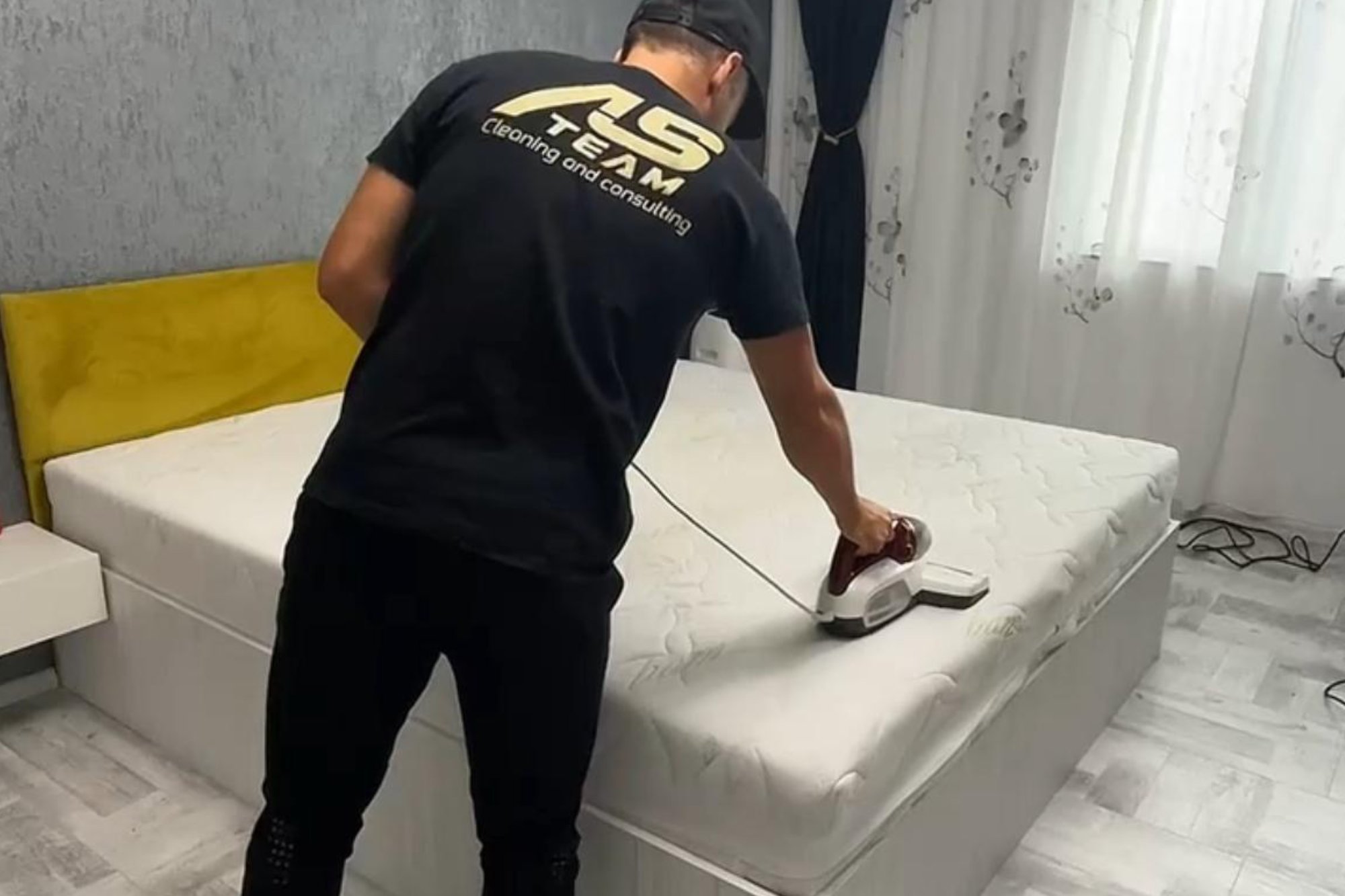 Ce trucuri de curatenie ne ajuta sa economisim timp?